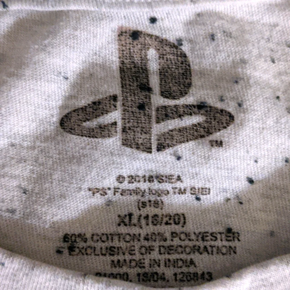 Playstation tee - Picture 3 of 3
